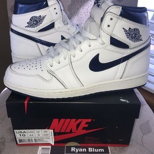 Jordan 1 “Metallic Navy”
